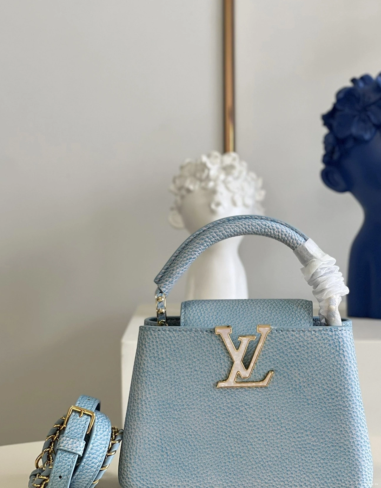 WIS MINI LOUIS VUITTON CAPUCINES 1004